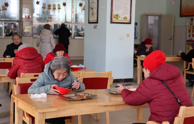 甘肃张掖甘州区：社区养老“小食堂”撬动“大民生” 图2