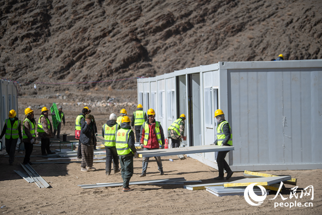 西藏定日6.8级地震：古荣村安置点的暖意瞬间 图8
