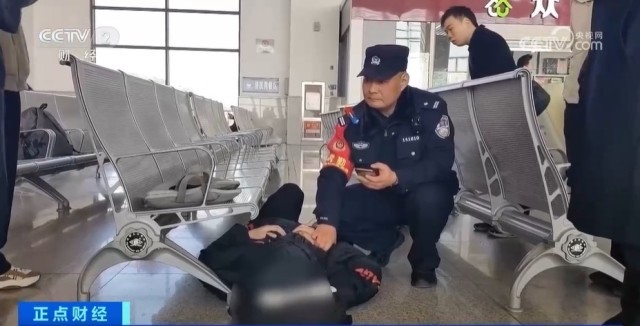 春运路上，那些温暖的“救援时刻” 图2