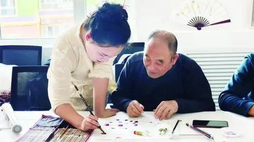 长春市绿园区：社区服务综合体“圈”出烟火气 图1