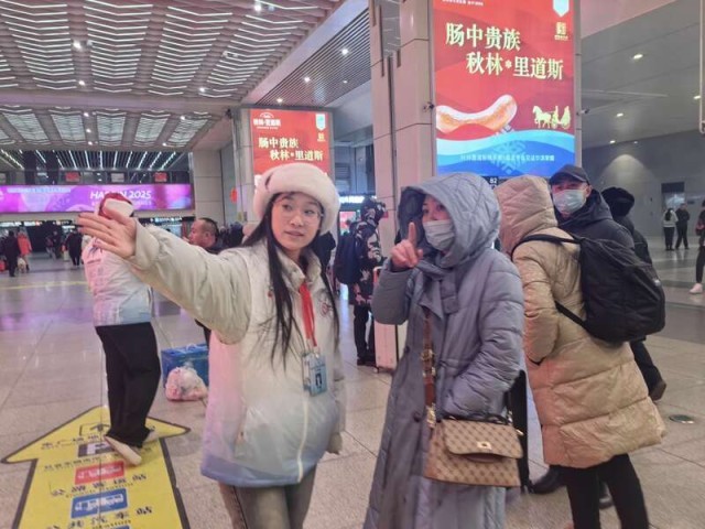 齐齐哈尔大学志愿者诠释冰城志愿精神 图2