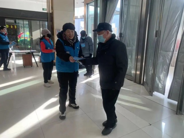 【控烟笔记】元宵佳节倡控烟，志愿者们来宣传 图2