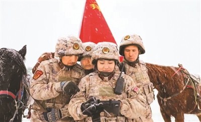 老虎台乡民兵骑兵连在祖国西北边陲筑起一道雄关——60年，马背上守护天山 图8