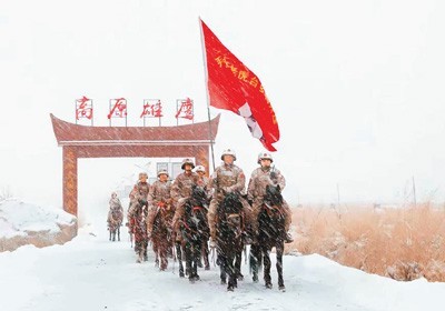老虎台乡民兵骑兵连在祖国西北边陲筑起一道雄关——60年，马背上守护天山 图9