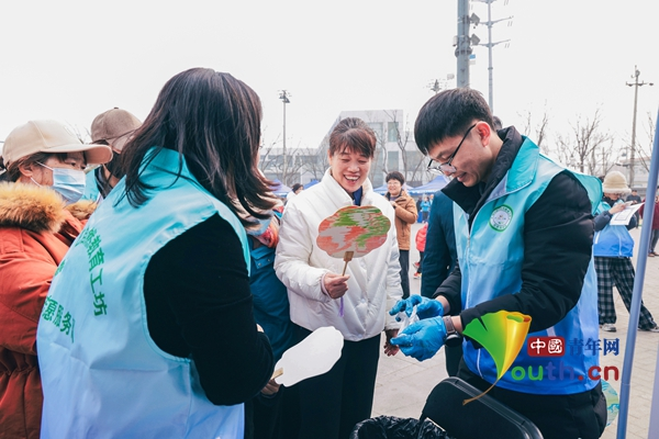 北京市通州区梨园镇：打造全龄志愿服务队伍_实现志愿服务“零距‘梨’” 图5