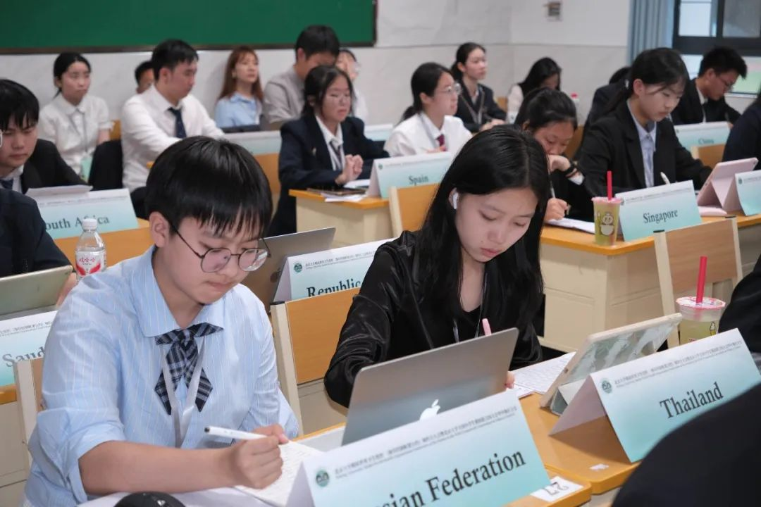 首届北京大学模拟世界卫生组织《烟草控制框架公约》缔约方大会在武汉举办 图2