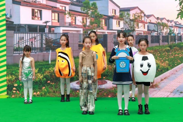 北京：暑期“变身”环保卫士，青少年参与垃圾分类志愿服务 图3