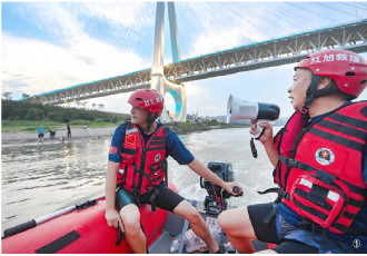 传承“红旭精神”_筑起“生命防线” 图1