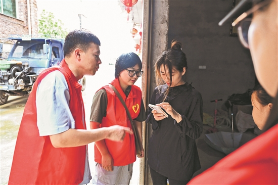 【图片故事】点亮乡村儿童的快乐生活 图1