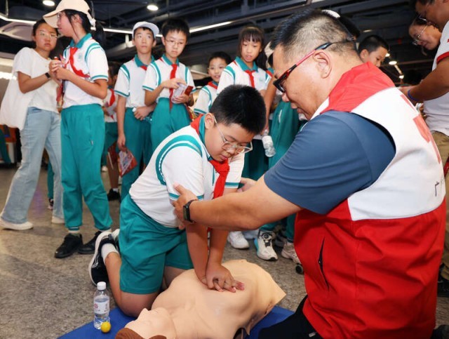 应急侠“合伙人”来了！广州海珠开展应急安全志愿服务集市 图1