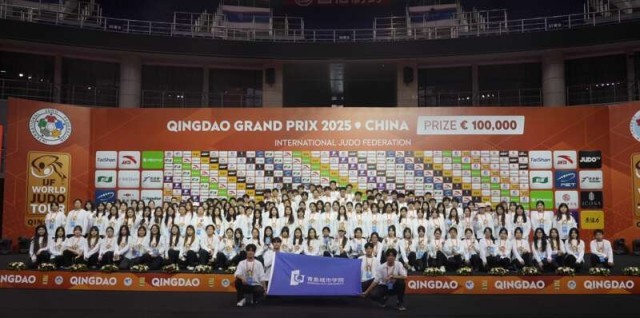 青岛青年志愿者服务多场大型赛会活动_9月累计服务近2.2万小时 图2