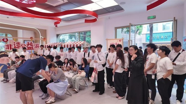 国庆别宅家了！这个慈善展示厅做手工还能做公益 图3