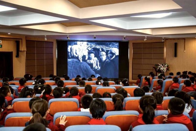 甘肃启动“红领巾的光影记忆”百场爱国主题电影公益放映活动 图1