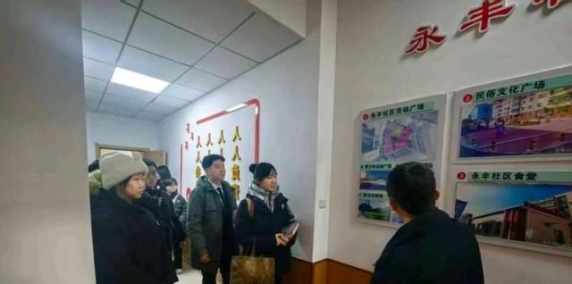 辽宁鞍山开展返鞍大学生志愿公益服务行动 图1