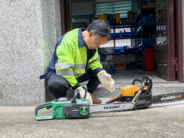 【新春走基层】栅栏“修补匠”的“团圆饭”——记永州工务段工长唐兴军的值守实录 图4