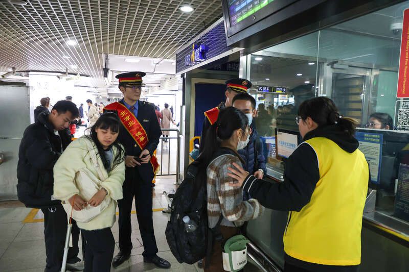 北京北站“德馨”服务组：重点旅客的服务没有淡季和旺季 图2