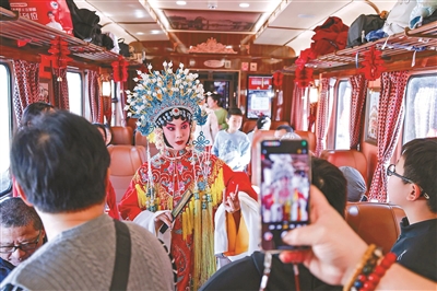 京津冀开特色列车_“快行”“慢享”皆风景 图5